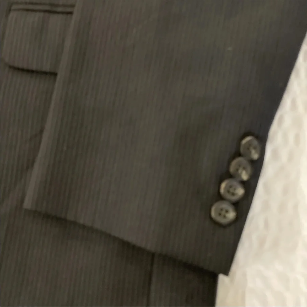CHAPS‎ Fine stripe Flat Front Suit In Charcoal Size 42 L